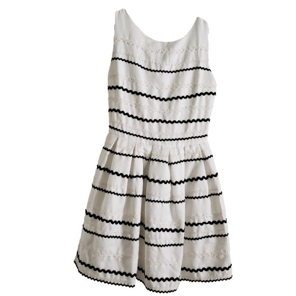 Freeway Striped Black and White Dress: Size S - Picture 1 of 6